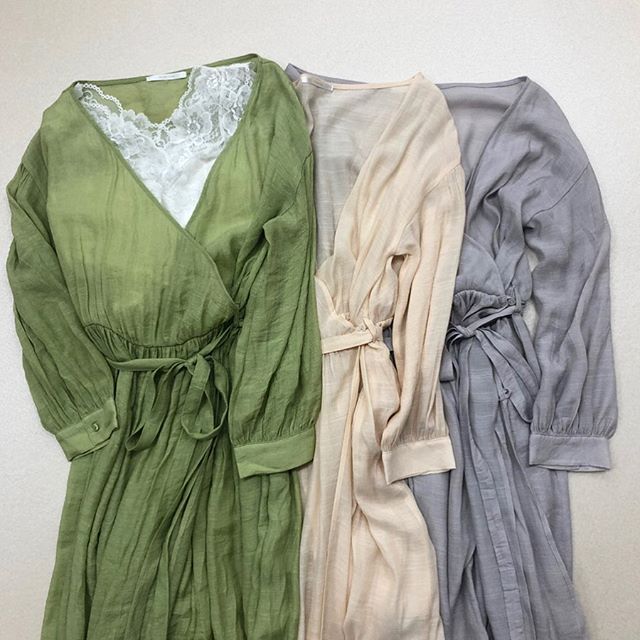 .【recommend item】﻿?RP019422A002 カシュクールガウンOP▷¥3,900+tax(店舗入荷中)﻿∥color∥green / beige / gray﻿model:157cm#retrogirl#retrogirl2020ss#レトロガール#レトロガールコーデ#プチプラ#プチプラコーデ#カシュクールワンピース#カシュクールワンピースコーデ