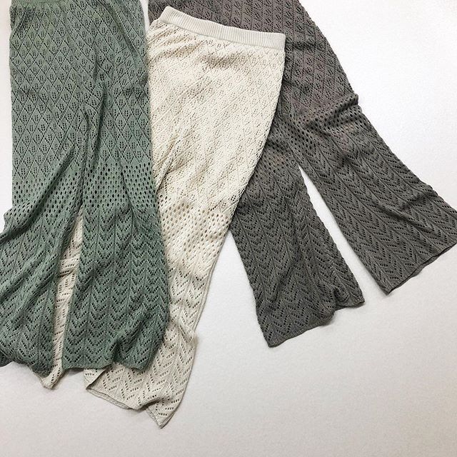 .﻿【new arrival】﻿﻿?RS080032G001かぎ針あみPT﻿▷¥2,900+tax﻿(店舗入荷中  オンライン近日入荷)﻿﻿∥color∥﻿green / white / brown﻿﻿model:157cm﻿﻿﻿﻿#retrogirl#retrogirl2020ss﻿#レトロガール#レトロガールコーデ﻿#かぎ針編みパンツ#ニットパンツ