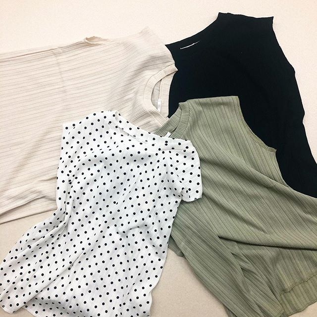 .﻿【new arrival】﻿﻿?RM054011B101針抜きテレコTee▷¥1,700+tax﻿(今週店舗入荷　オンライン近日入荷)﻿﻿∥color∥﻿dot / white / L-green / black﻿﻿﻿#retrogirl_style#retrogirl2020ss﻿#レトロガール#レトロガールコーデ﻿#テレコトップス#ドット柄トップス