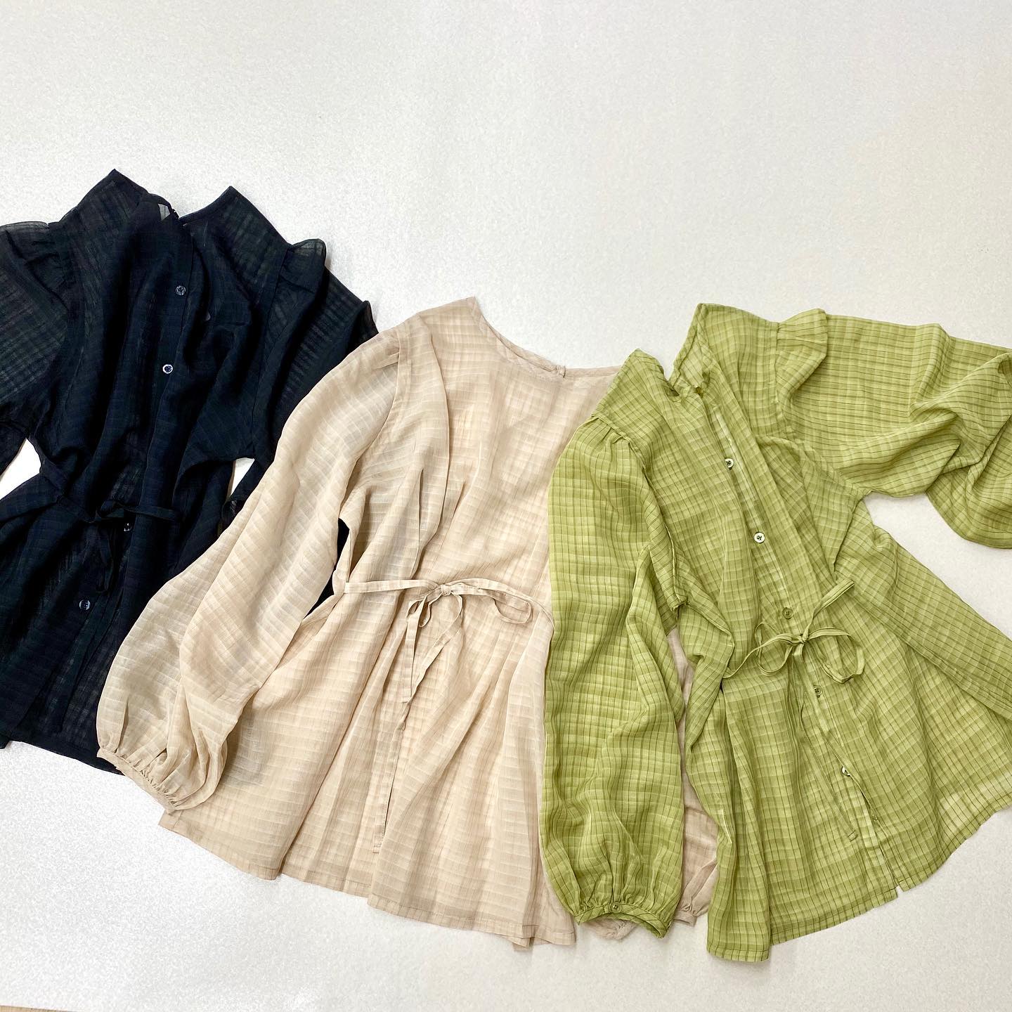 .【new arrival】﻿﻿﻿?RE056423T001ｼｱｰﾁｪｯｸBL▷¥2,500+tax﻿(店舗今週入荷.オンライン近日入荷予定)﻿﻿∥color∥﻿ white / green / black ﻿#retrogirl_style#retrogirl2020aw#レトロガール#レトロガールコーデ#シアー#シアーブラウス#チェック#チェックブラウス#2way