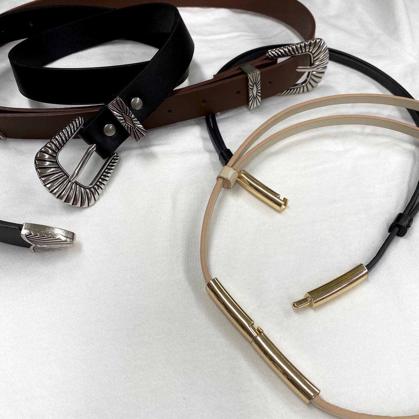 .【new arrival】﻿﻿﻿?RA080041B101ｳｴｽﾀﾝﾍﾞﾙﾄ▷¥1,300+tax﻿∥color∥﻿ D brown / black﻿ ?RA080041B002ｽﾗｲﾄﾞﾍﾞﾙﾄ▷¥1,300+tax﻿∥color∥﻿white / D brown / black (店舗今週入荷.オンライン近日入荷予定)﻿#retrogirl_ootd#レトロガール#レトロガールコーデ#トレンドファッション#プチプラコーデ#ベルト#ウエスタンベルト#スライドベルト#秋コーデ#秋小物