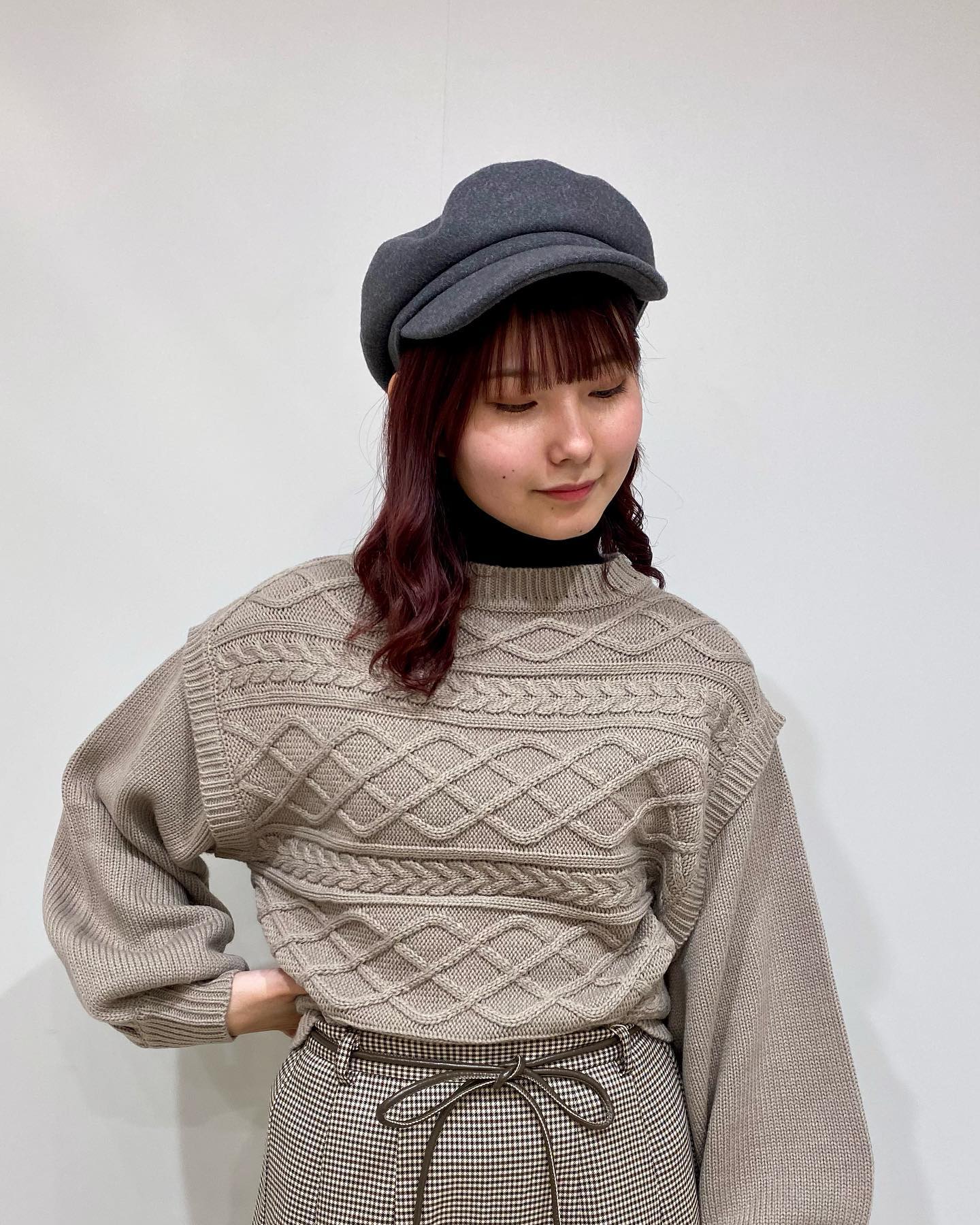 .【new arrival】﻿﻿?RW080012G001 ｹｰﾌﾞﾙ切替ﾆｯﾄ▷¥2,900+tax﻿(店舗今週入荷.オンライン近日入荷予定)﻿﻿∥color∥﻿ white / purple / brown / green秋大好評だったﾃﾞｻﾞｲﾝが冬仕様の生地感に変わりｶﾗﾊﾞﾘも増えての入荷肩の切替が今年らしい一枚です #retrogirl_ootd#レトロガール#レトロガールコーデ#トレンドファッション#プチプラコーデ#ケーブル #ケーブルニット#マーメイドスカート #チェックスカート#キャスケット #冬コーデLUMINE立川店 @retrogirl_lumine_tachikawa @r_risa11 りさ　163㎝