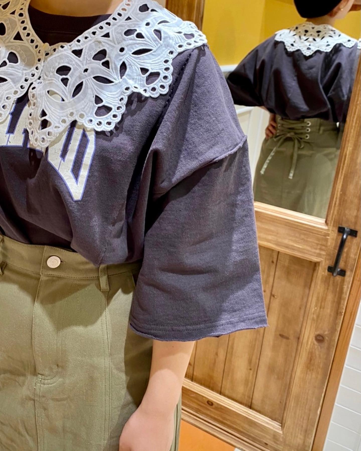 .【New arrival】?﻿ RS127431T001ﾚｰｽｱｯﾌﾟﾏｰﾒｲﾄﾞｽｶｰﾄ▷¥3,190(税込)white / green / black / chemical(店舗今週入荷. オンライン近日入荷) ? RP154011G002襟付き切替ｼｮｰﾄﾛｺﾞTee▷¥2,750(税込)white / grey / beige(店舗入荷.オンライン近日入荷) ﻿#retrogirl_ootd#レトロガール#レトロガールコーデ#トレンドファッション#プチプラコーデ#マーメイドスカート #レースアップ #レースアップスカート #プリントトレーナー #襟 #襟付き #ロゴ #ロゴt #古着#カジュアルコーデ #カジュアルミックス #古着コーデ #夏カラー #夏コーデ #2021ss