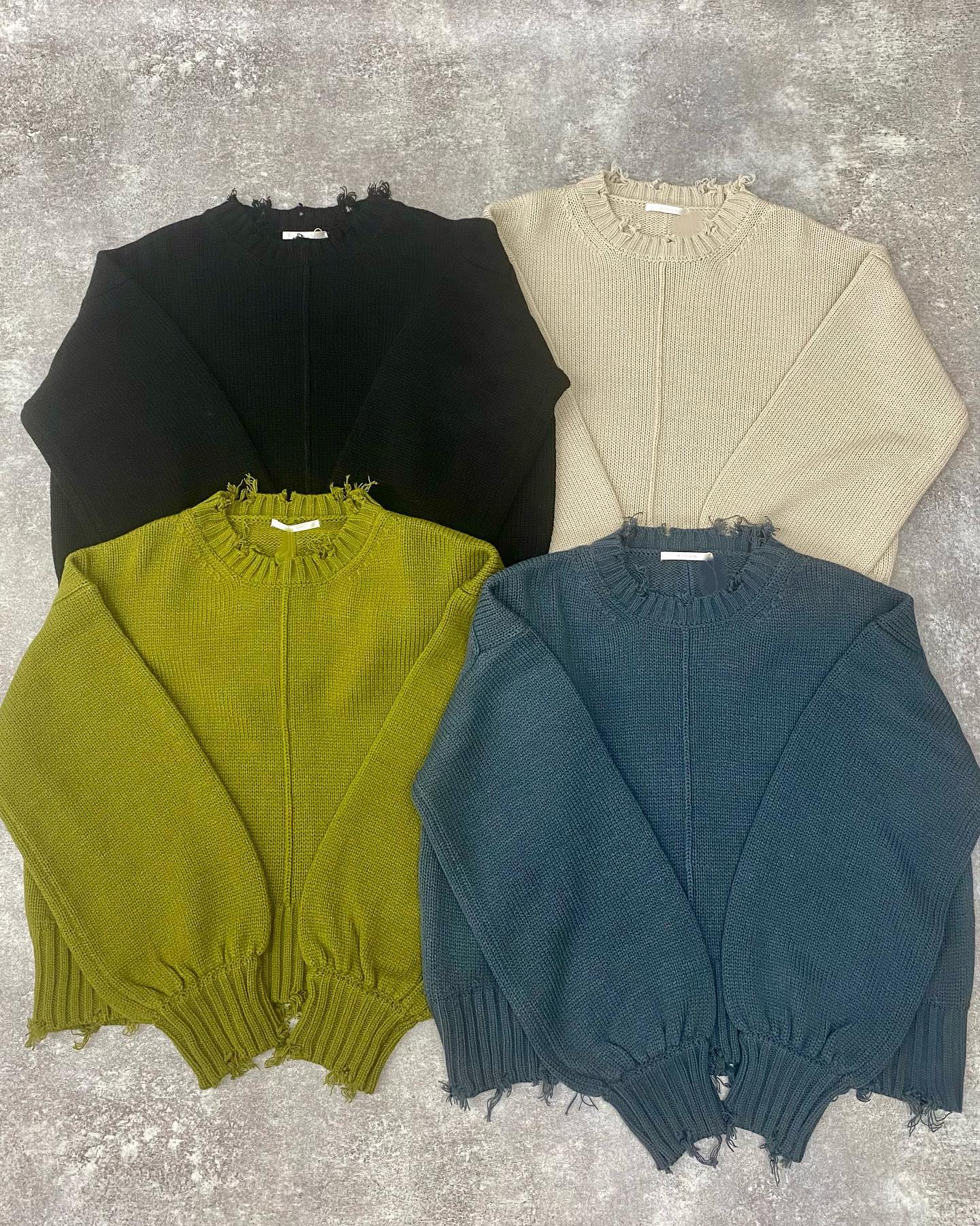 【New arrival】? RW180012T001 ﾀﾞﾒｰｼﾞｱｳﾄﾘｯｷﾝｸﾞﾆｯﾄ▷¥3,190(税込)(入荷中.オンライン予約受付中) ∥color∥white / blue / green / black#retrogirl_ootd#レトロガール#レトロガールコーデ#トレンドファッション#プチプラコーデ#秋カラー #秋コーデ #2021awfsfair #2021aw #ニット #ダメージニット