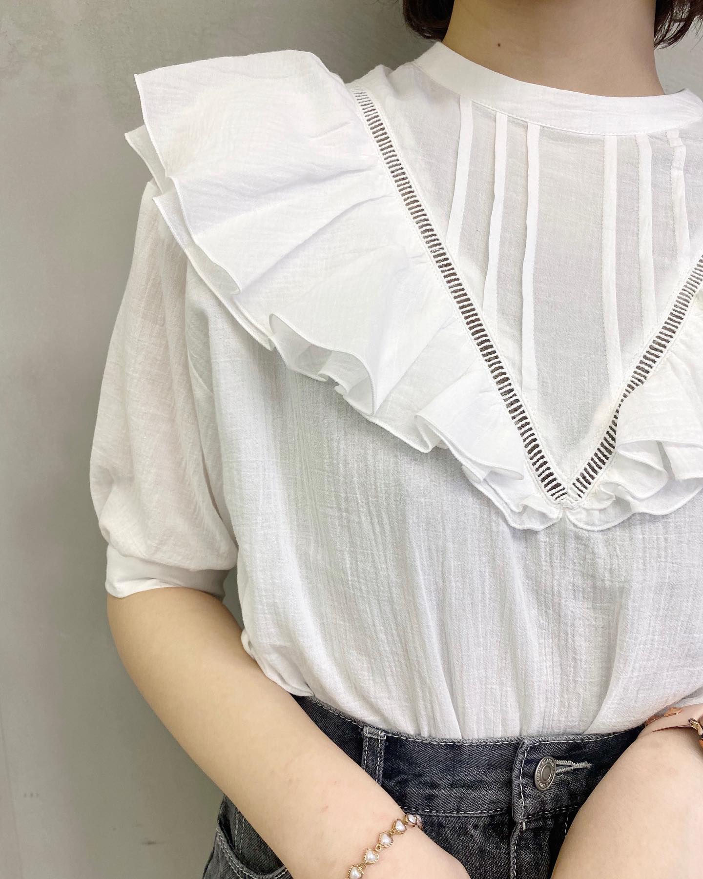 【coming soon】⁡? RM236623B001肩ﾌﾘﾙﾌﾞﾗｳｽ▷¥3,190(税込)(近日店舗入荷.ｵﾝﾗｲﾝ近日入荷)⁡∥color∥white / yellow / green⁡#retrogirl_ootd #レトロガール #レトロガールコーデ #プチプラアイテム #プチプラファッション #プチプラコーデ #春アイテム #春コーデ #トレンドアイテム #トレンドファッション #カラーコーデ #カラーアイテム #カラーファッション #ブラウス #肩フリル  #肩フリルブラウス #ブラウスコーデ