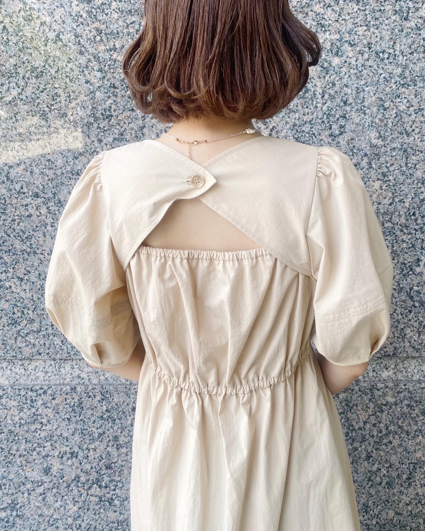 【new arrival】⁡? RS256222G001ﾊﾞｯｸﾃﾞｻﾞｲﾝﾗﾝﾀﾝｽﾘｰﾌﾞﾜﾝﾋﾟ▷¥4,290(税込)(店舗.ｵﾝﾗｲﾝ入荷中)⁡beige / brown / black#retrogirl_ootd #レトロガール #レトロガールコーデ #プチプラアイテム #プチプラファッション #プチプラコーデ #夏アイテム #夏コーデ #トレンドアイテム #ワンピ　#ワンピース　#ワンピースコーデ