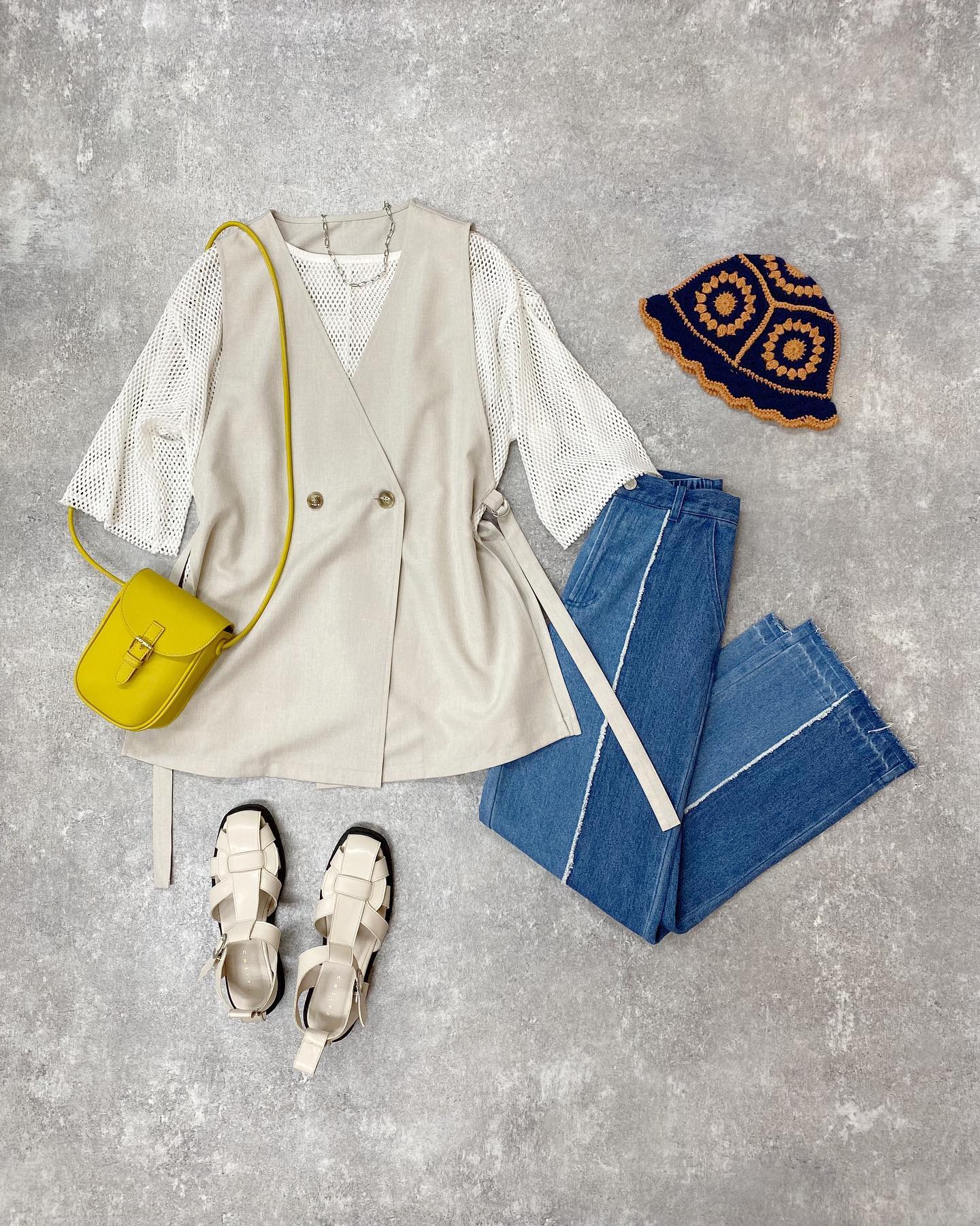 【Summer sale item recommend coode 】⁡? RM256221S001ﾉｰｶﾗｰｻｲﾄﾞDｶﾝﾍﾞｽﾄ店舗Special price▷¥2,090(税込)(店舗.ｵﾝﾗｲﾝ入荷中)⁡white / beige / yellow / black#retrogirl_ootd #レトロガール #レトロガールコーデ #プチプラアイテム #プチプラファッション #プチプラコーデ #夏アイテム #夏コーデ #トレンドアイテム #SALE #サイドdカンベスト #ベストコーデ #ベスト