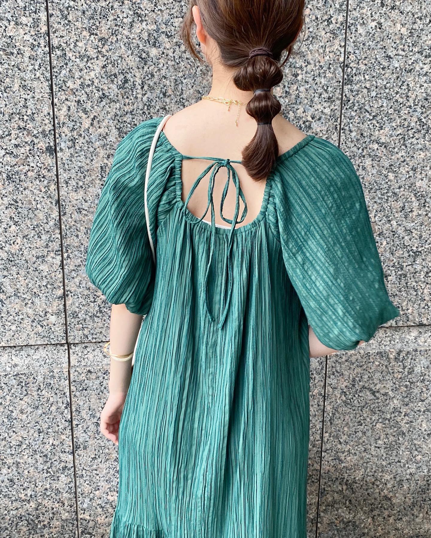 new arrival】🏷 RE237522T001バルーン袖ティアードワンピ▷¥4,290(税込)(店舗