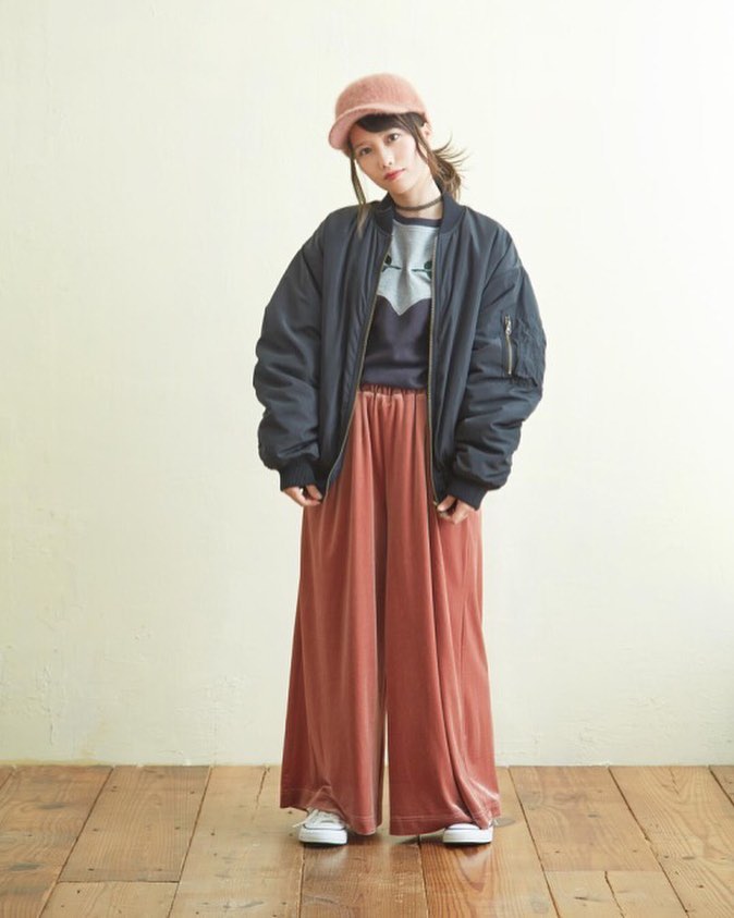 .OUTER FAIR ️.10/28〜start︎..期間中、店頭にてInstagramをフォロー、twitterでイベント記事をリツイートした画面のご提示で.アウターが10%OFFでお買い求め頂けます！..今年のトレンド大本命︎MA-1も対象アイテム.リバーシブルでお使え頂ける優れものです.price/¥2,990+tax.こちらからouter fairだけの10%OFF️..お店へ急げ.#レトロガール#RETROGIRL#outerfair#リバーシブル#MA-1