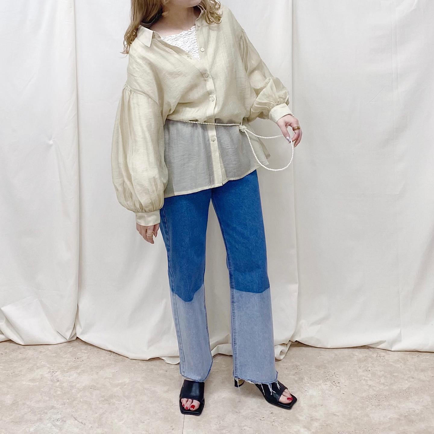 袖ボリュームシースルーシャツ 3 850 2 695 オンラインのみ販売中です Bi Color Denim Pants 5 390 Bubble Cropped Long T 3 5 Ur Melty ユアメルティ 袖ボリュームシャツ シースルーシャツ シアーシャツ デニム デニムコーデ