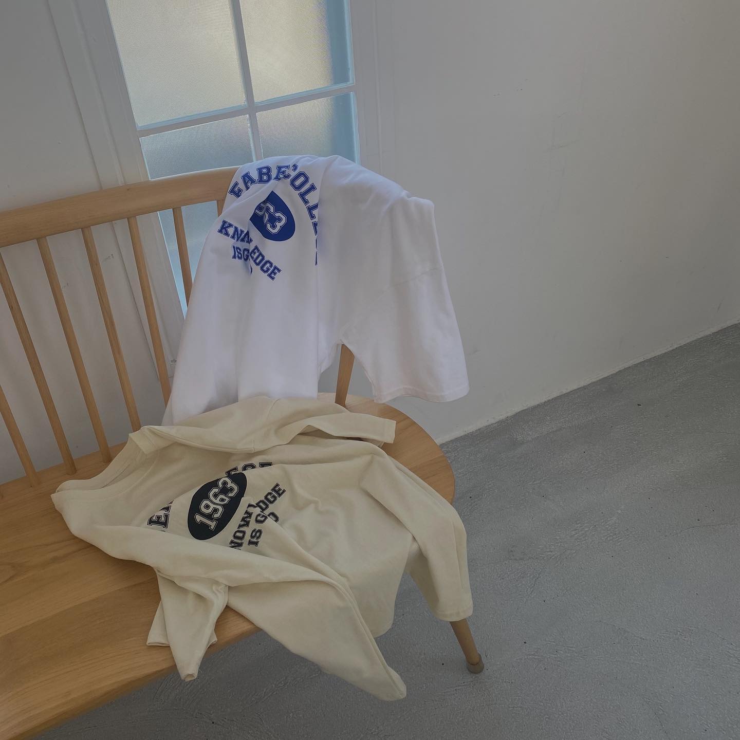 .﻿﻿﻿︎casual print tee﻿ ¥3,190﻿﻿来週に順次店舗入荷?﻿詳しくはお近くの店舗まで。﻿﻿オンラインcoming soon♡﻿﻿﻿﻿﻿﻿﻿﻿﻿﻿﻿#ur_melty #ユアメルティ﻿#プリントt #tシャツコーデ #スカートコーデ﻿#レーススカート #マーメイドスカート﻿#フリルスカート #3段フリルスカート#パールロングネックレス﻿#ホワイトコーデ #同色コーデ﻿#韓国ファッション #韓国風﻿#오오티디 #데일리룩 #패션 #패션스타그램 #옷스타그램﻿#일본패션 #유아멜티 #코디 #코디스타그램