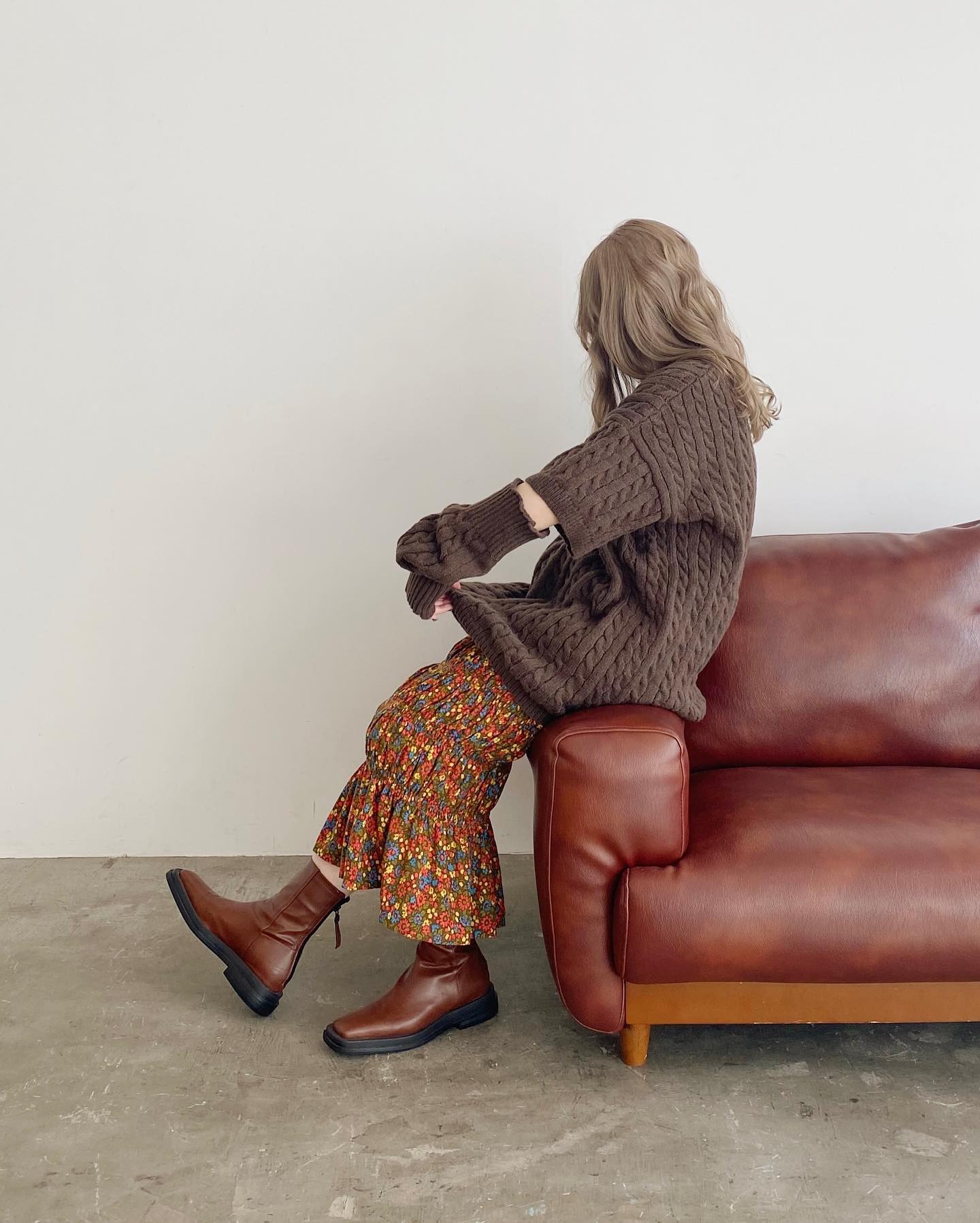 " newarrival "︎アームカバーsetニット ¥4,290︎花柄シャーリングスカート ¥5,390花柄シャーリングスカート明日より順次取り扱い店舗に入荷致します。お楽しみに…♡#urmelty #ユアメルティ #ニット #ケーブルニット #カラーニット #ニットコーデ #ケーブルニットコーデ #カラーニットコーデ #アームウォーマー #アームカバー #アームカバーコーデ #アームウォーマーニット #アームウォーマーコーデ #ブラウンコーデ #ブラウンニット #花柄スカート #シャーリングスカート #花柄コーデ #カジュアルアイテム #韓国っぽ #韓国っぽコーデ #韓国ファッション #韓国風 #コリヨジャ #オトジョ #大人女子 #オトジョコーデ