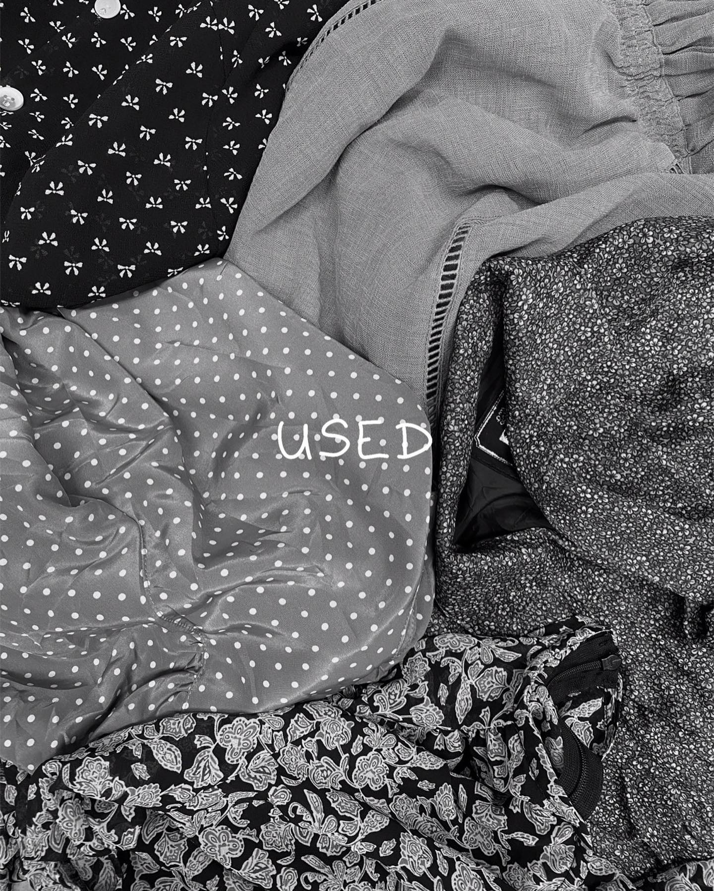 " ur,Melty USED "  in Sinjuku,Tokyo⁡︎USEDワンピース ¥6,490⁡⁡こちらのUSEDアイテムは明日より東京 : RETRO GIRL LABO ルミネエスト新宿店でのみ販売致します。⁡オンラインでの販売は実施致しません。お問い合わせは直接店舗へお願い致します。⁡⁡⁡⁡※USEDアイテムに関しまして１点１点柄や雰囲気、サイズも異なり、若干の色ムラやシミ、ダメージが見られる物があります。また古着という特性上、使用感のある風合いが残っている場合があります。基本的に返品交換を承ることができませんので予めご了承くださいませ。⁡⁡⁡１点モノの商品になりますのでルミネエストにお立ち寄りの際はぜひこの機会に足をお運び下さいませ?⁡⁡⁡⁡⁡⁡⁡ #urmelty_used #urmelty #古着 #古着アイテム #古着ジャケット #古着ワンピース #古着ワンピース #古着コーデ #花柄ワンピース #ドット柄ワンピース #アンティークワンピース  #柄ワンピース #古着ファッション
