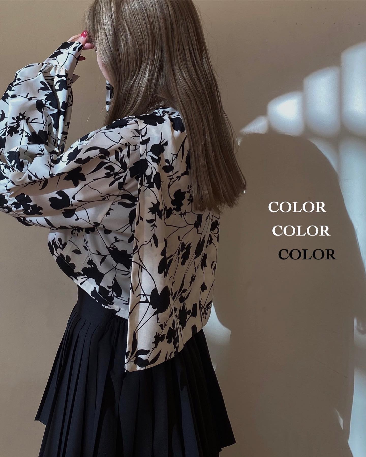 Coordinates with " black " ⁡" ブラック " を使ったコーデご紹介します。⁡⁡︎セーラーカラーケープ ¥5,390⁡︎3レイヤー細プリーツスカート ¥5,390⁡︎クロスシャーリングブラウス ¥4,290⁡︎Wシャーリングスカート ¥4,290⁡⁡⁡⁡⁡⁡⁡⁡⁡#urmelty #ユアメルティ#ブラウス #シャーリングブラウス #ブラウスコーデ #シャーリングブラウスコーデ#クロスデザインブラウス #ケープ #ケープブラウス #ケープコーデ #ティアードスカート #3段スカート #デザインスカート #デザインスカートコーデ #シャーリングスカート #スカートコーデ #ガーリーコーデ #ガーリーアイテム #ブラックアイテム #ブラックコーデ #春アイテム #春コーデ #韓国っぽ #韓国っぽコーデ #韓国ファッション #韓国風 #コリヨジャ #オトジョ #大人女子 #オトジョコーデ