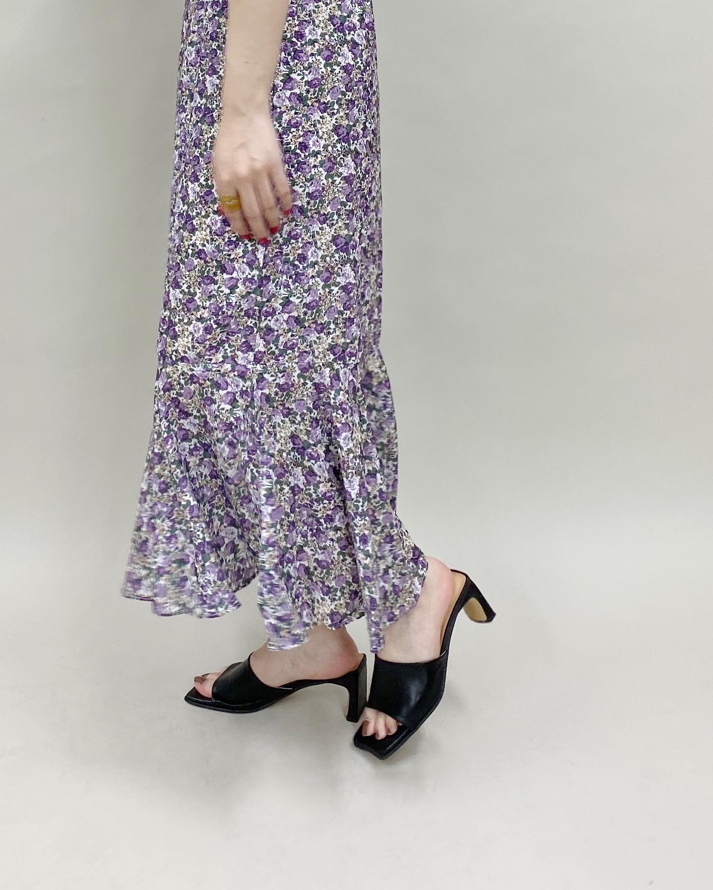 " new item "⁡︎フラワープリントスカート ¥4,290⁡⁡取り扱い店舗に入荷致しました。⁡秋も着て頂けるスカートぜひお近くの取り扱い店舗でご覧下さいませ♡⁡⁡⁡ ⁡⁡⁡ #urmelty #ユアメルティ #スカート #花柄スカート #カラースカート #スカートコーデ #花柄コーデ #花柄スカートコーデ  #カラーコーデ #パープルコーデ #初秋コーデ #デザイントップス #くしゅくしゅトップス #ガーリーコーデ #ガーリーアイテム #カジュアルコーデ #カジュアルアイテム #夏アイテム #夏コーデ #韓国っぽ #韓国っぽコーデ #韓国ファッション #韓国風 #コリヨジャ #オトジョ #大人女子 #オトジョコーデ