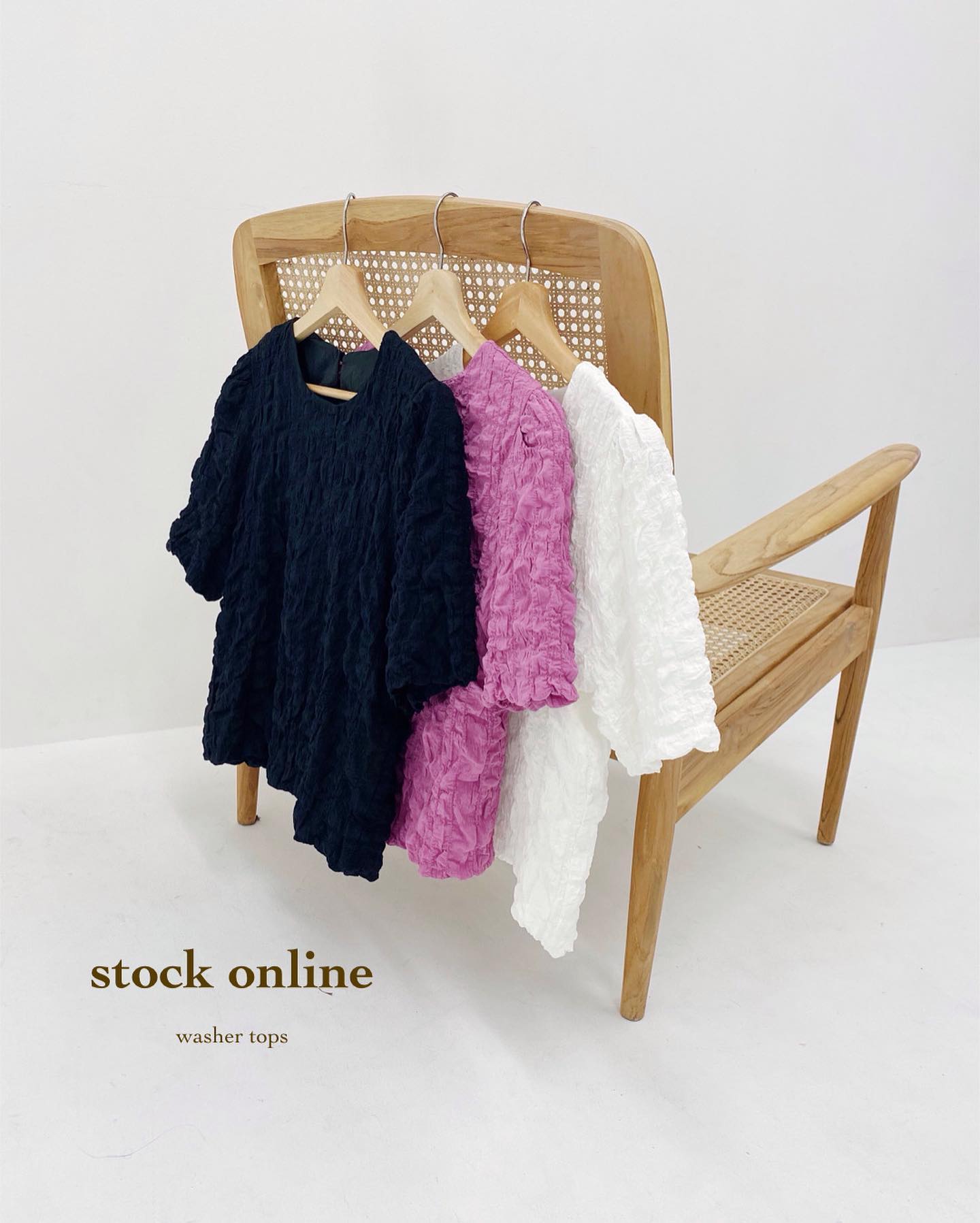 " stock online "⁡店舗でも人気アイテムがオンラインに入荷致しました♡⁡⁡︎ワッシャートップス ¥3,850⁡再入荷予定はございませんのでぜひこの機会にご覧下さいませ。⁡⁡⁡ ⁡⁡⁡⁡ #urmelty #ユアメルティ #ワッシャートップス #ぽこぽこトップス #デザイントップス #カラートップス #ワッシャートップスコーデ #ぽこぽこトップスコーデ #カラートップスコーデ #デザイントップスコーデ  #ガーリーコーデ #ガーリーアイテム #カジュアルコーデ #カジュアルアイテム #夏アイテム #夏コーデ #韓国っぽ #韓国っぽコーデ #韓国ファッション #韓国風 #コリヨジャ #オトジョ #大人女子 #オトジョコーデ