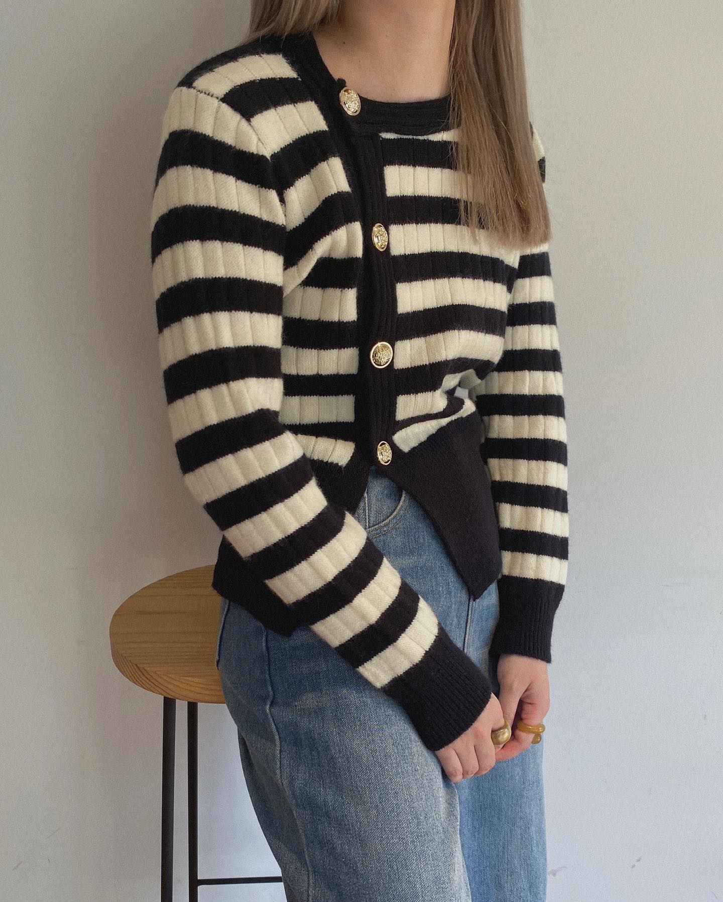 " new item! "⁡︎ボーダーカーディガン ¥4,290⁡⁡数量が限られておりますのでぜひお早めにご覧下さいませ。⁡⁡⁡⁡⁡ ⁡⁡⁡⁡ #urmelty #ユアメルティ #カーディガン #ボーダートップス #ボーダーニット #ボーダーカーディガン #ボーダーアイテム #カーディガンコーデ #ニットコーデ #ボーダーコーデ #冬ニットコーデ #ガーリーコーデ #ガーリーアイテム #カジュアルコーデ #カジュアルアイテム #秋アイテム #秋コーデ #韓国っぽ #韓国っぽコーデ #韓国ファッション #韓国風 #コリヨジャ #オトジョ #大人女子 #オトジョコーデ