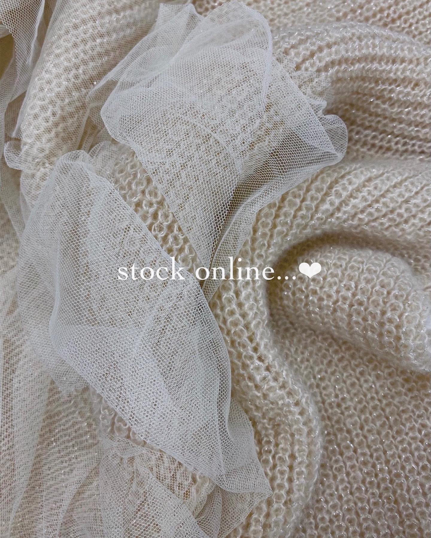 " stock online ... ︎ "取り扱い店舗で大人気の新作ニットZOZOTOWN & official onlineに入荷致してます︎チュール切替ニット ¥3,190数量限定なのでおはやめに?#urmelty #ユアメルティ #ニット #チュールニット #パンツ #ラメパンツ #キラキラパンツ #フレアパンツ #秋ニット #秋パンツ #カラーパンツ #秋アイテム #ニットコーデ #チュールコーデ #パンツコーデ #ラメパンツコーデ #キラキラパンツコーデ #カジュアルアイテム #カジュアルコーデ #ガーリーアイテム #ガーリーコーデ #秋コーデ #韓国っぽ #韓国っぽコーデ #韓国ファッション #オトジョ #大人女子 #オトジョコーデ