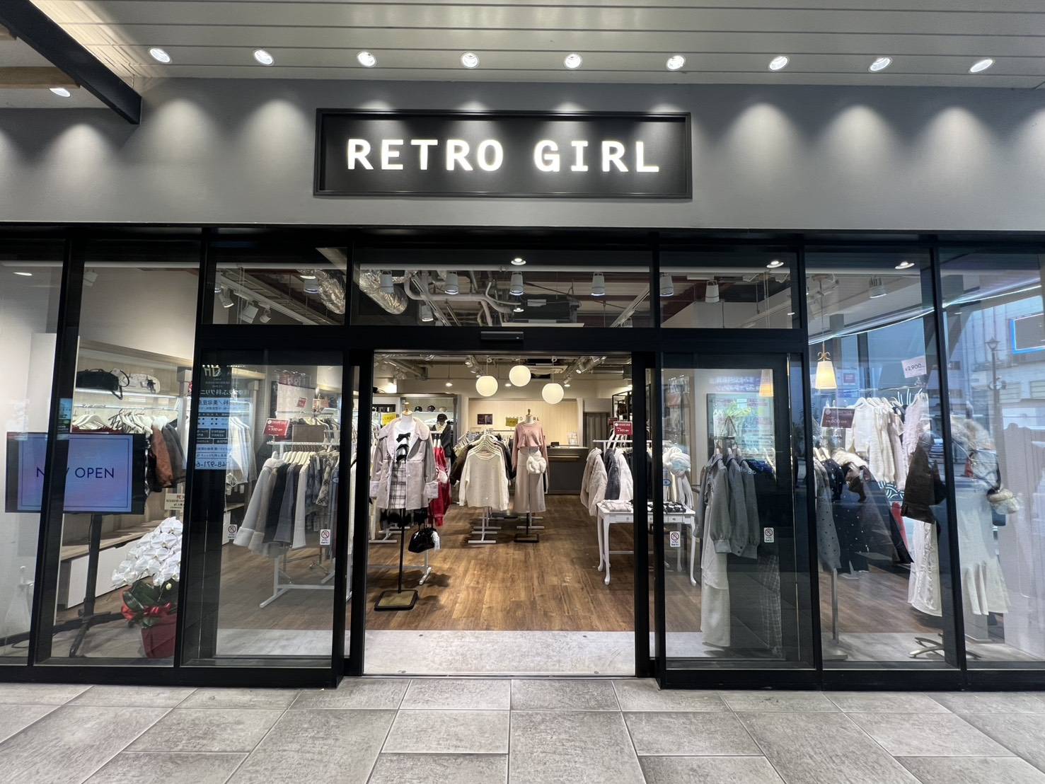 「レトロガール草加ヴァリエ店」がオープンしました