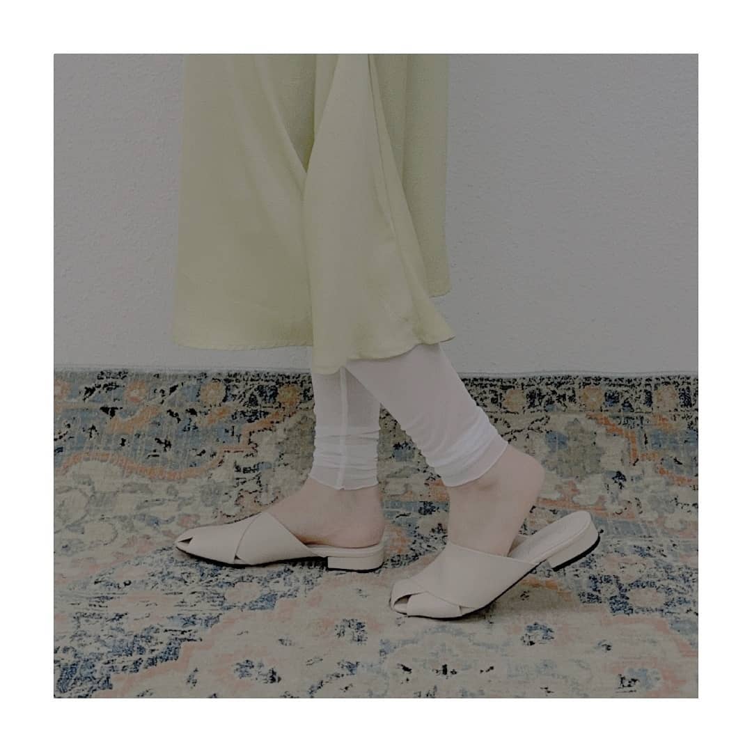 シアーレギンス 2 500 Taxwhite Ivory Black近日中に入荷予定 足元からお洒落を楽しみたい方必見 トレンドのシアー素材の レギンスが入荷予定 ワンピースとのレイヤードスタイルにぜひプラスして頂きたいアイテムです サンダルはもちろん タビバレエやスニーカーに合わせて頂いてもお洒落見えします シアーレギンス 2 500 Taxwhite Ivory Black近日中に入荷予定 足元からお洒落を楽しみたい方必見 トレンドのシアー素材の レギンスが入荷予定 ワンピースとのレイヤードスタイルにぜひプラスして頂きたいアイテムです サンダルはもちろん タビバレエやスニーカーに合わせて頂いてもお洒落見えします